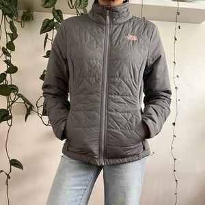 Women’s north face grey quilted jacket